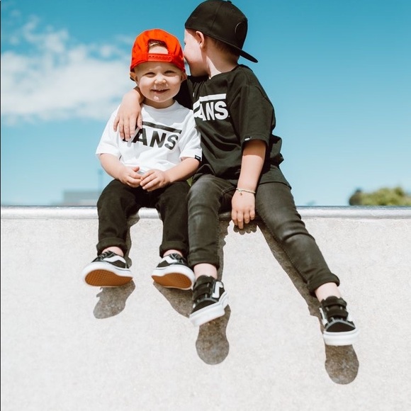 Phineas and Ferb x VANS - Picture 1 of 7